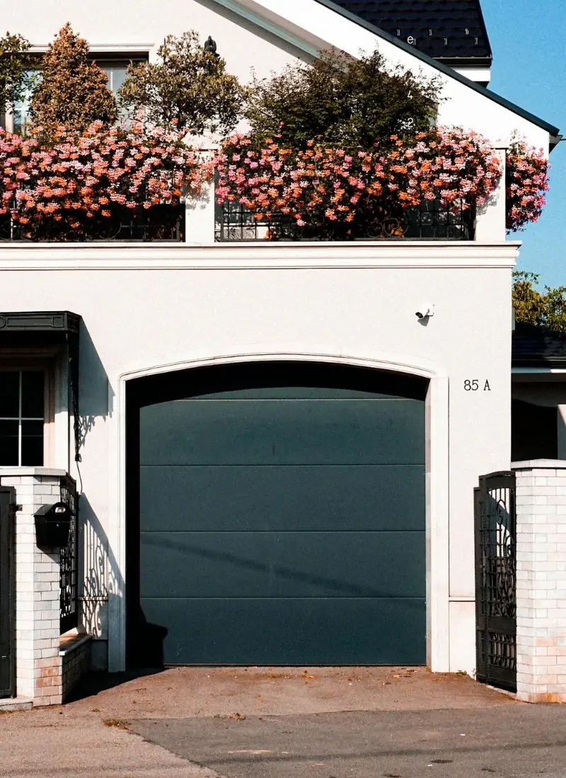 sectional garage doors about img1
